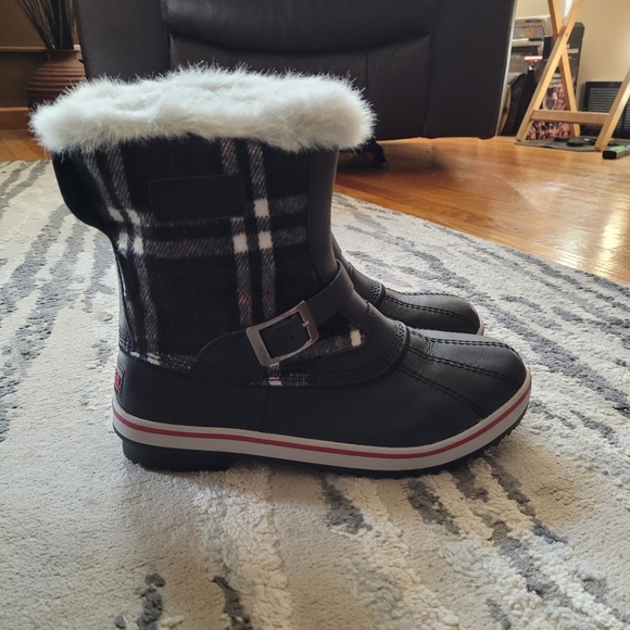 L.L.BEAN WARM WINTER BOOTS, NWOT, SZ 9 - Picture 3 of 12